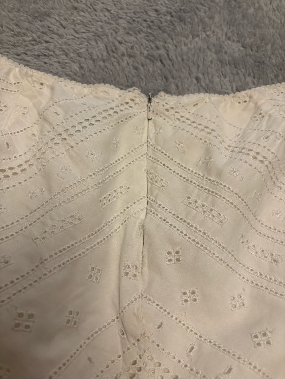 Vintage Y2K Abercrombie & Fitch White Eyelet Lace Midi Skirt - Picture 6 of 7